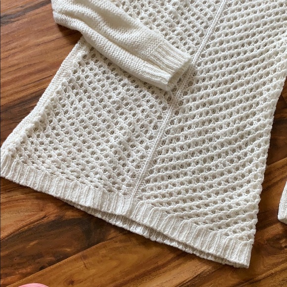 Cream Sweater - Picture 4 of 4